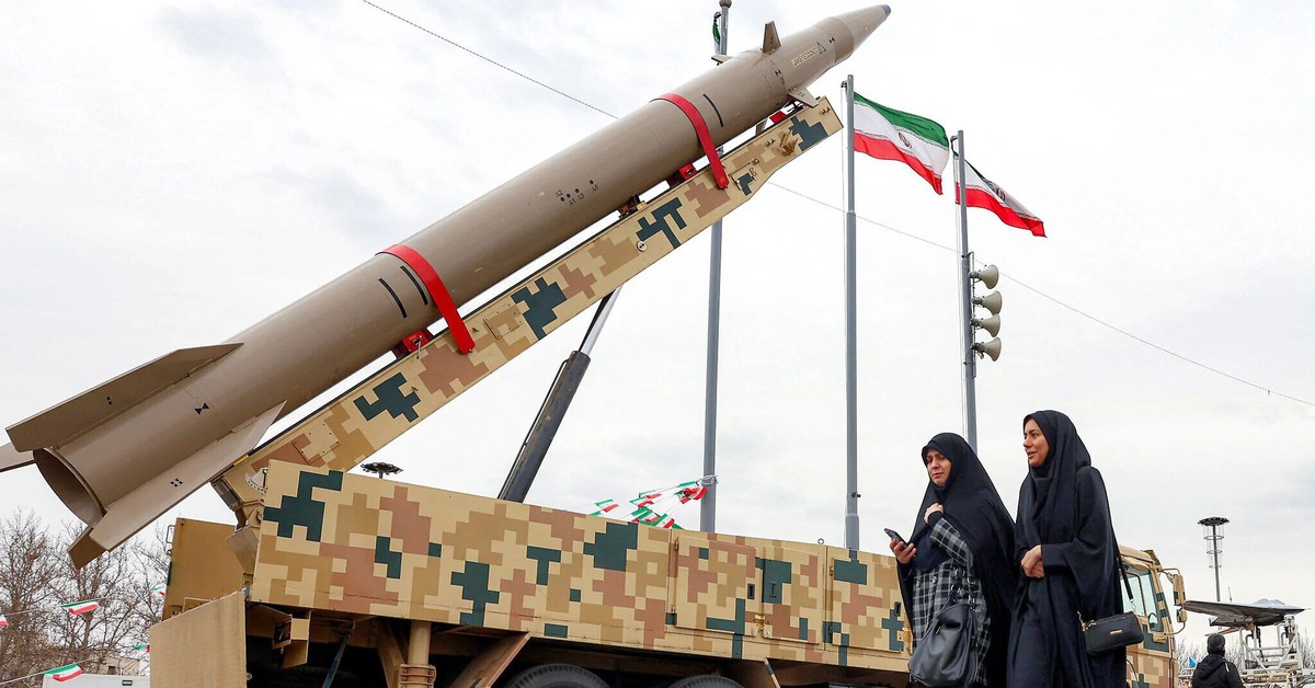 Tình báo Mỹ: Iran còn hàng ngàn tên lửa, có thể khôi phục bệ phóng