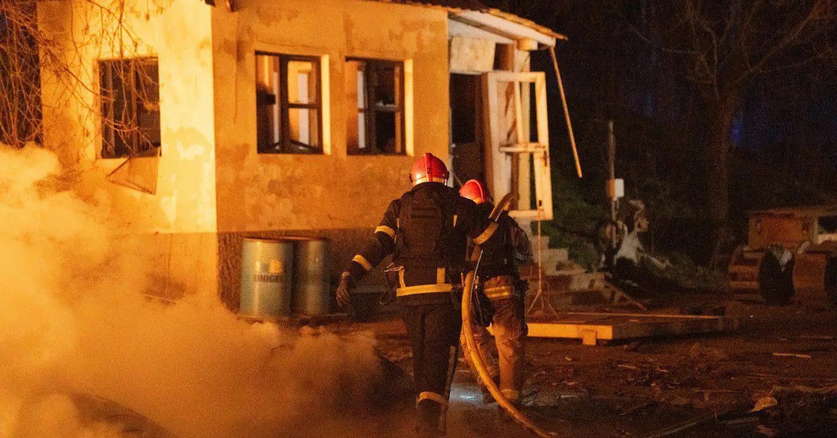 Nga và Ukraine tiếp tục giao tranh trước thềm ngừng bắn 32 giờ nhân Phục sinh
