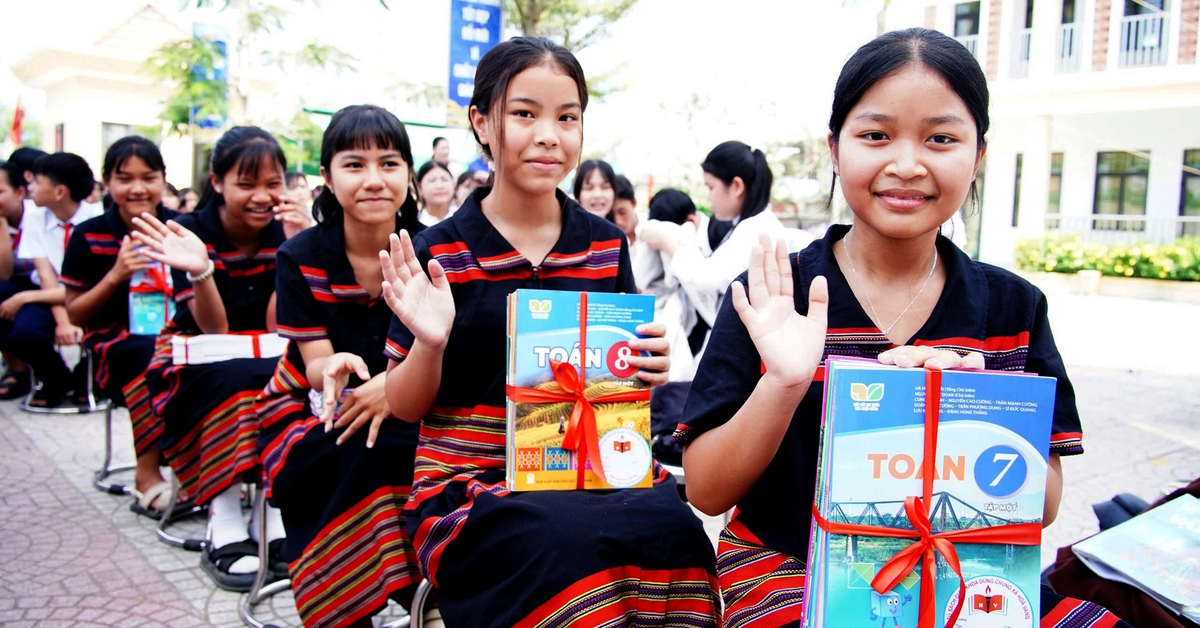 Xã đầu tiên miễn phí sách giáo khoa cho học sinh: Dự kiến mỗi cuốn dùng 7-10 năm