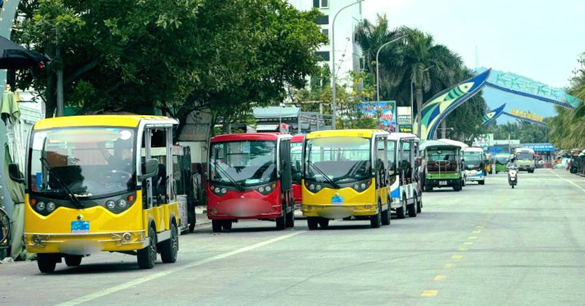 Tài xế xe điện bốn bánh ở Hải Tiến phải có bằng B2 trở lên