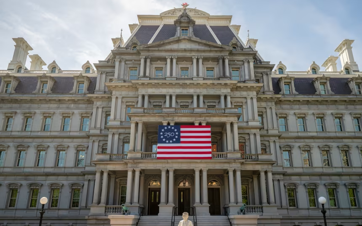 Ông Trump muốn sơn mới tòa nhà 138 năm tuổi của Mỹ, chuyên gia phản đối