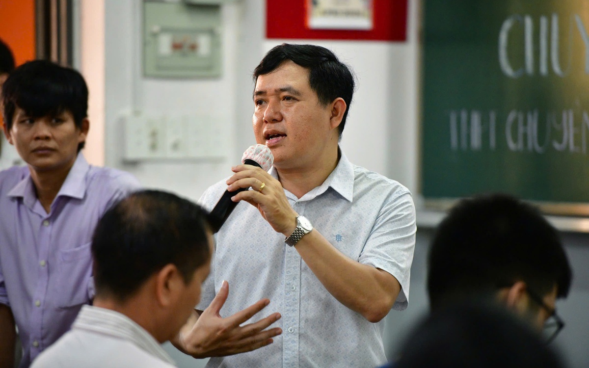 Hơn 5.000 phụ huynh, học sinh lớp 9 dự ‘open tour’ Trường chuyên Lê Hồng Phong