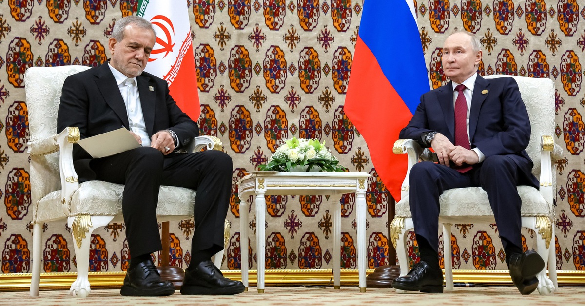 Ông Putin điện đàm Tổng thống Iran, nói sẵn sàng hỗ trợ trung gian