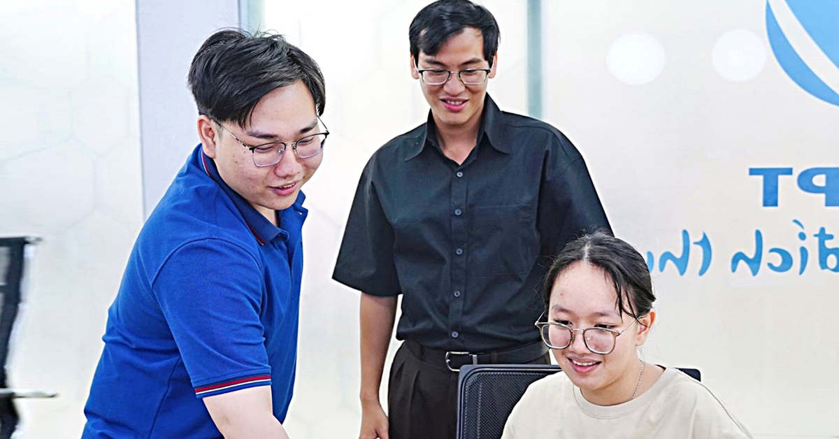 Sinh viên Bách khoa đưa luận văn AI lên tạp chí Q1