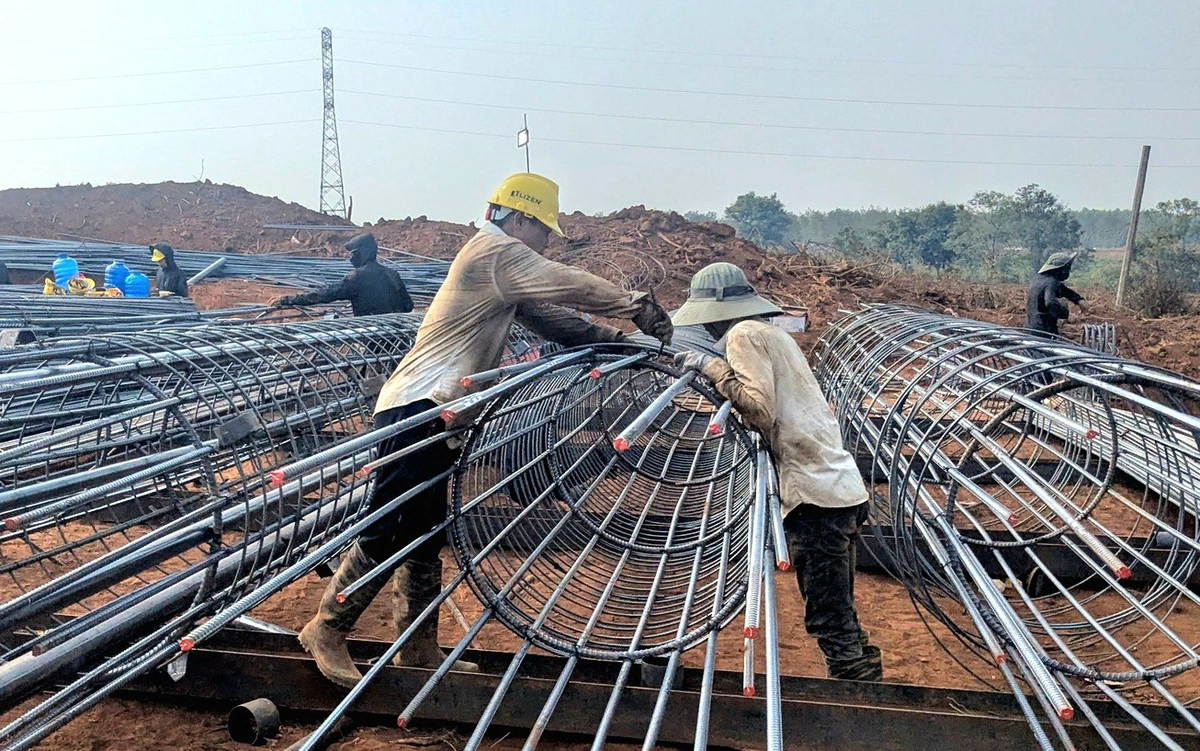 Cảnh báo dịch vụ 'cò sổ đỏ' đất quy hoạch đường cao tốc Quy Nhơn - Pleiku