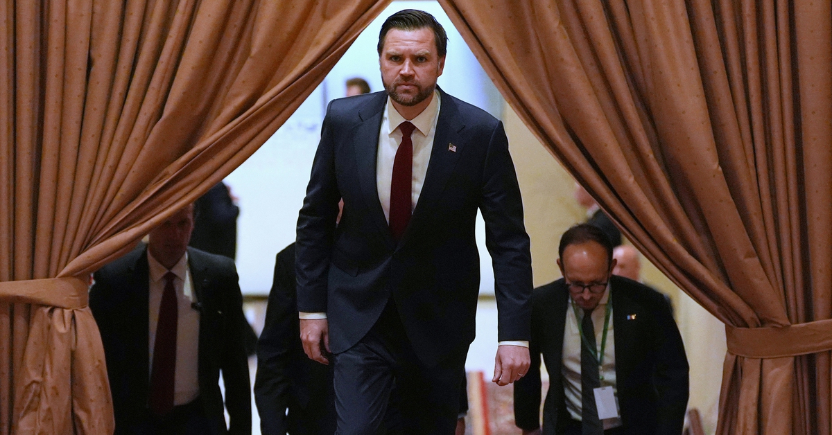 Tin tức thế giới 14-4: Mỹ - Iran vẫn duy trì kênh đối thoại; Bộ trưởng Mỹ dự báo giá dầu còn tăng