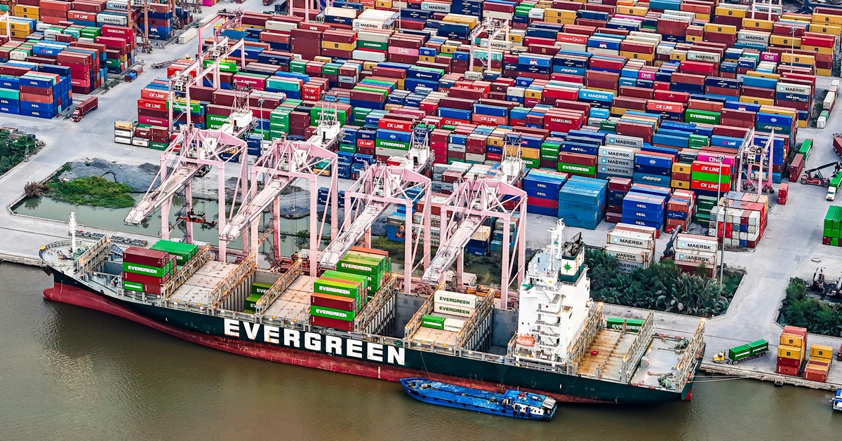 Sắp trình HĐND TP.HCM nghị quyết miễn phí hạ tầng cảng biển, làm cao tốc Hồ Tràm - Long Thành