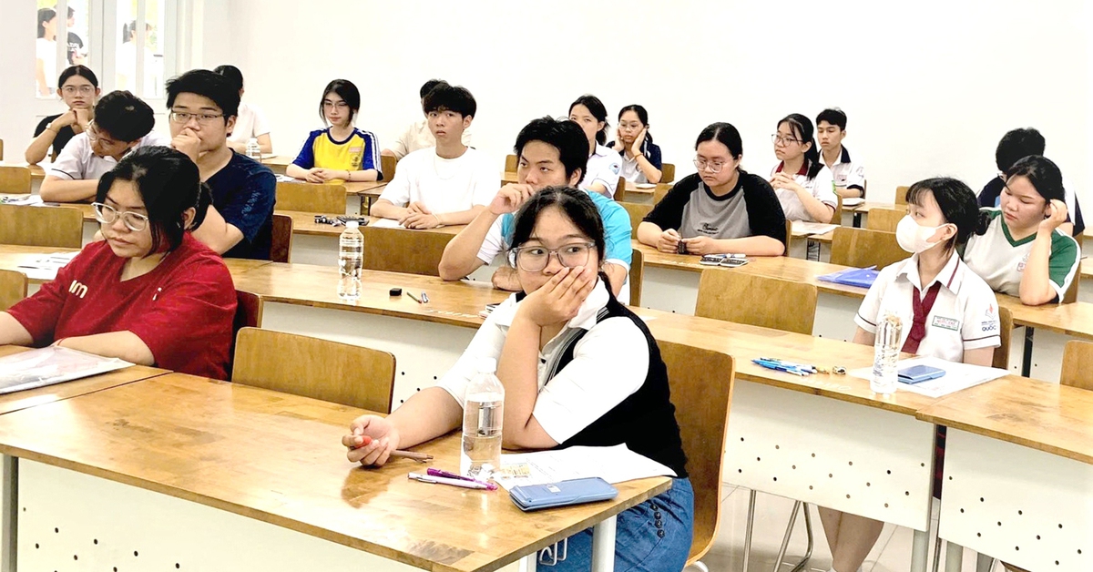 Có nên thi đánh giá năng lực đợt 2?