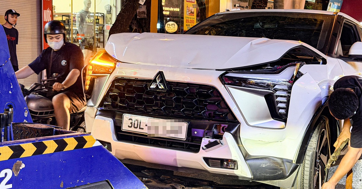 Nữ tài xế ô tô tông liên hoàn 4 xe ở Hà Nội