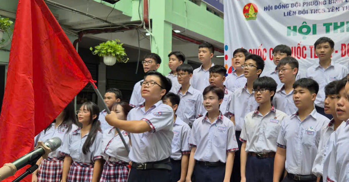 Sân trường TP.HCM rộn ràng với hội thi hát Quốc ca, Đội ca