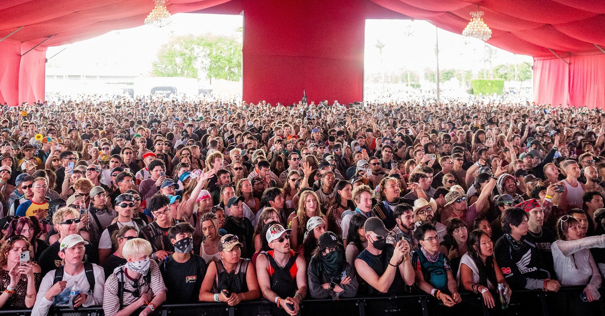 Đại nhạc hội Coachella dùng gương mặt ảo bằng AI quảng bá mạnh thay người thật