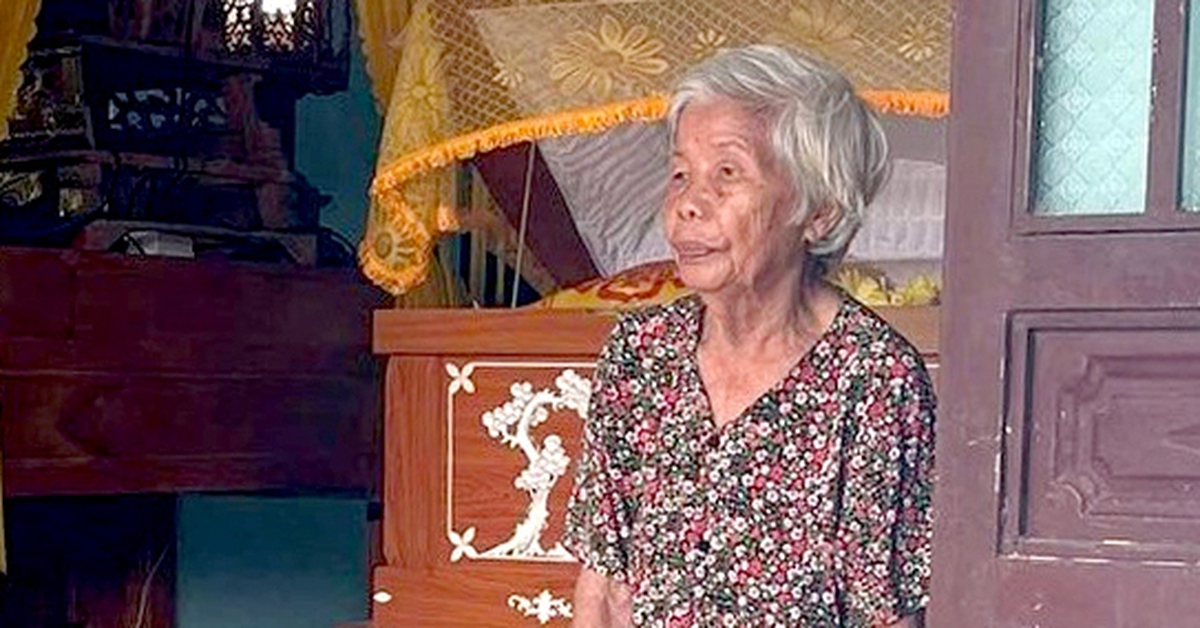 Cháu mồ côi bị đuối nước, bà nội 93 tuổi thẫn thờ trong căn nhà nhỏ