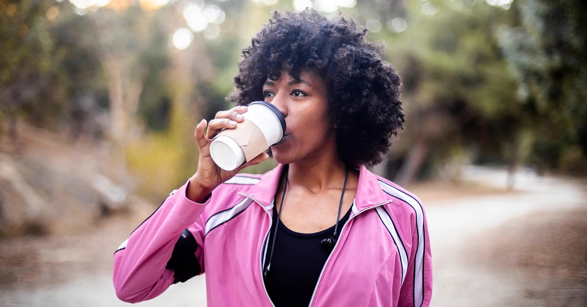 Uống cà phê trước khi tập luyện: lợi hay hại?