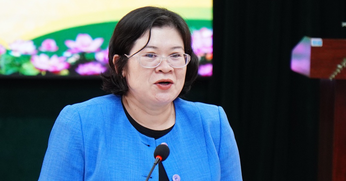Phó bí thư Thành ủy TP.HCM Văn Thị Bạch Tuyết: Mỗi cán bộ phải đảm nhận được nhiều vị trí việc làm
