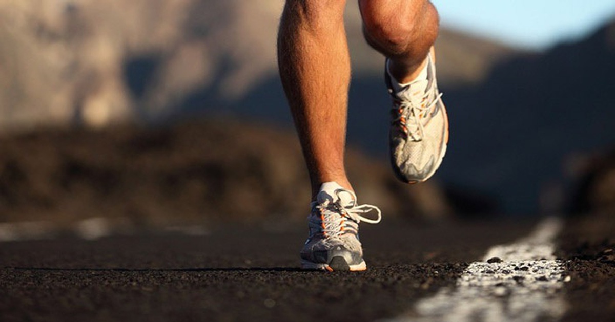 Cách vạch đích 10m thì đổ gục, tím tái: Bác sĩ cảnh báo nguy cơ ngừng tim khi chạy bộ