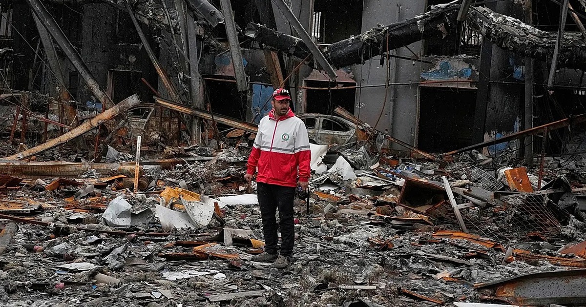 Đợt viện trợ đầu tiên đến Iran kể từ khi chiến sự bùng nổ