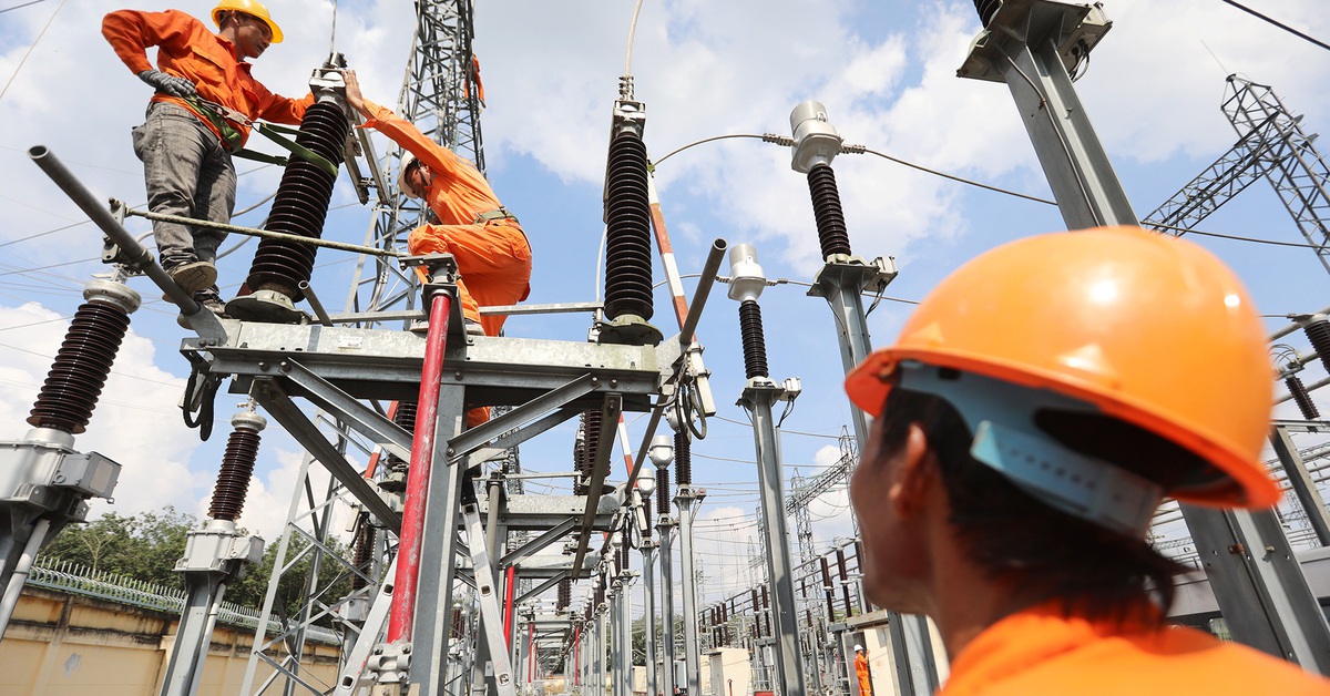 EVN đề xuất kéo dài thời gian tính giá điện giờ cao điểm tối, không áp dụng giá cao ban ngày