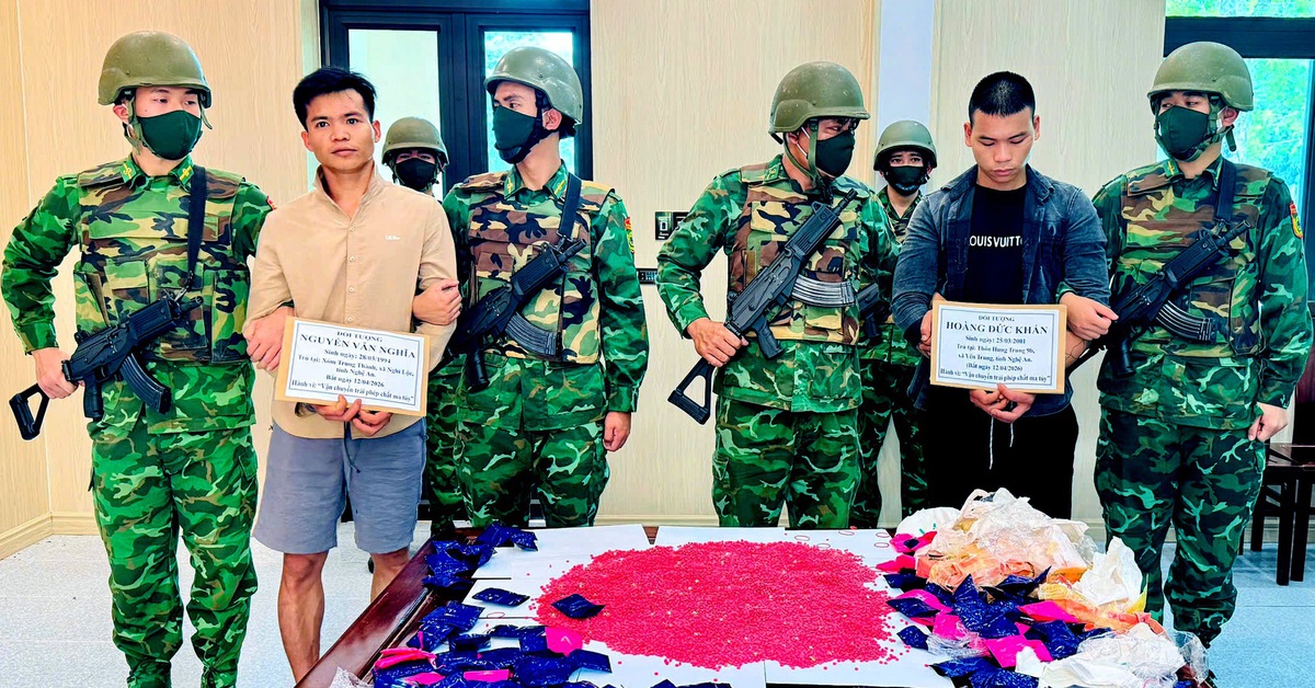 Hai thanh niên vận chuyển 24.000 viên hồng phiến để lấy 30 triệu tiền công