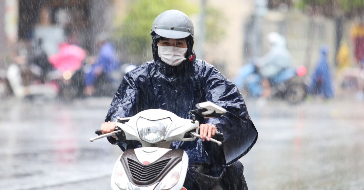 Hôm nay khu vực Đông Nam Bộ, các tỉnh Đồng Tháp và An Giang sẽ có mưa vài nơi