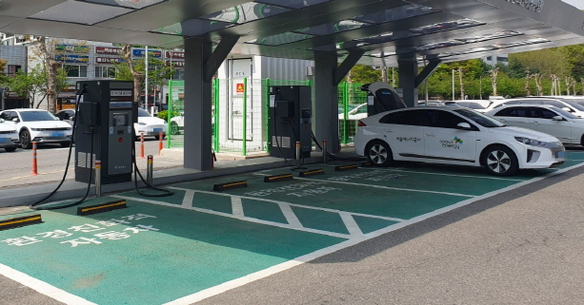 Hàn Quốc giảm phí sạc xe điện vào cuối tuần