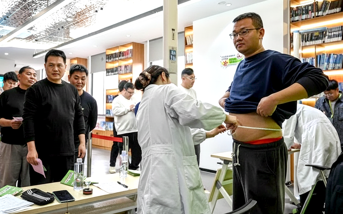 Người dân Trung Quốc 'đổi mỡ lấy thịt bò' để giảm cân