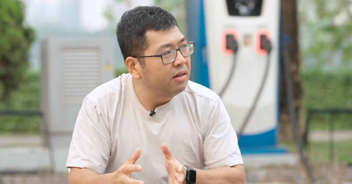 Chủ xe xăng VinFast: 'Đổi sang xe điện phải học cách buông bỏ'