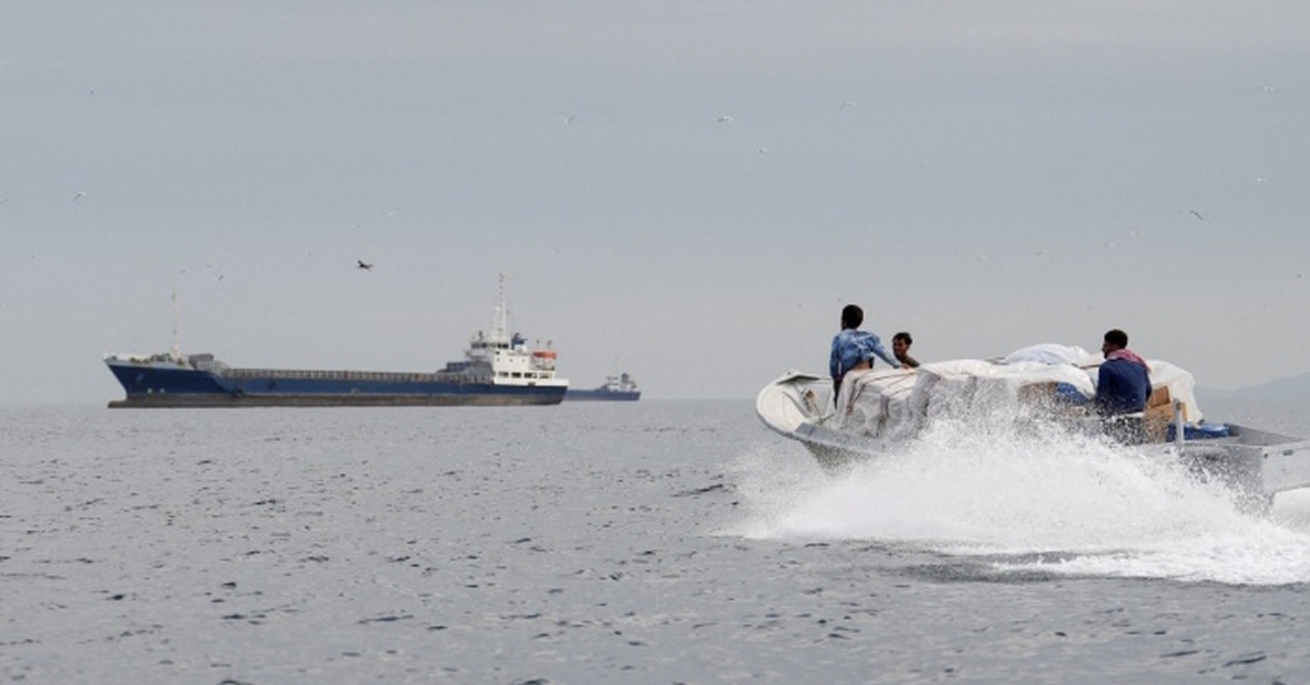 Trung Đông sáng 16-4: Iran dọa đánh chìm tàu Mỹ ở eo biển Hormuz; Mỹ buộc ít nhất 10 tàu quay đầu