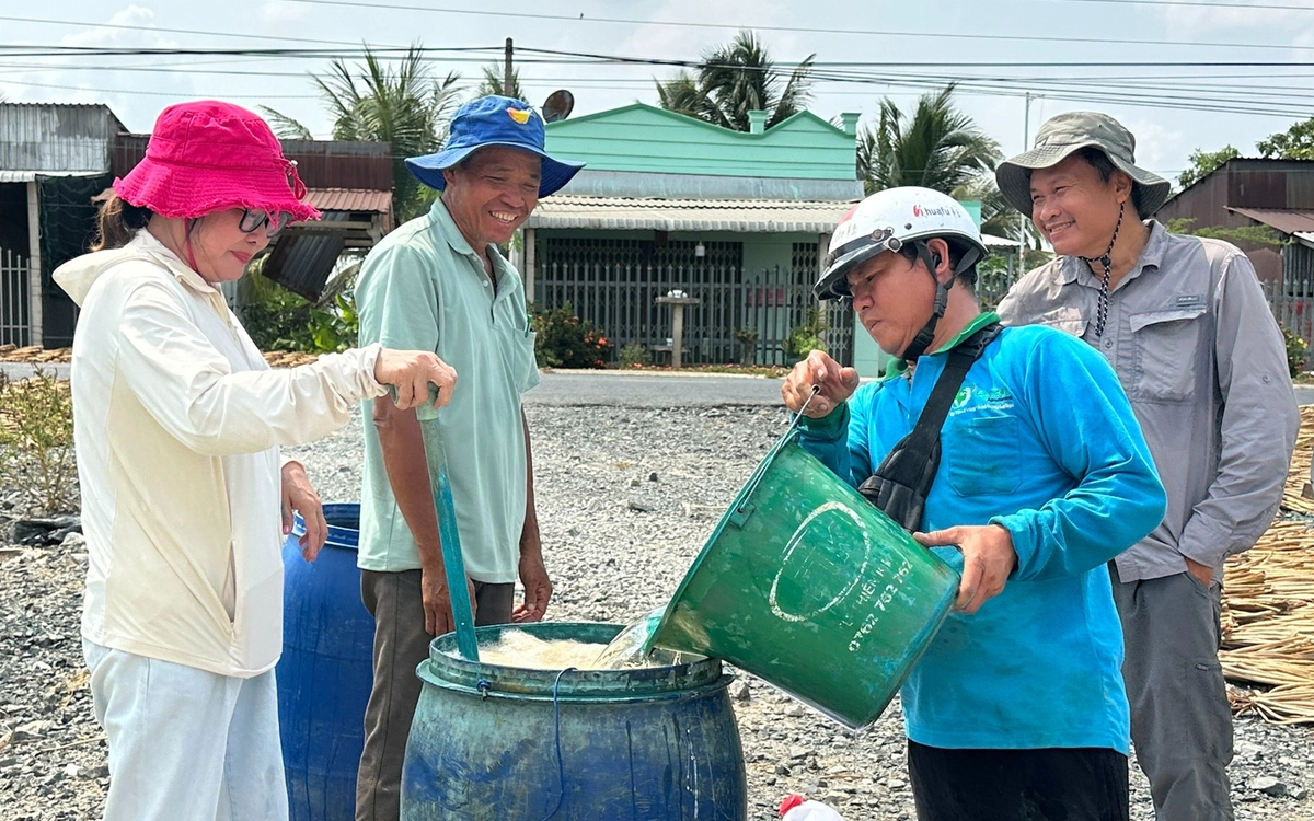 Chuyên gia đề xuất giải pháp thay thế đốt rơm sau thu hoạch lúa ở miền Tây