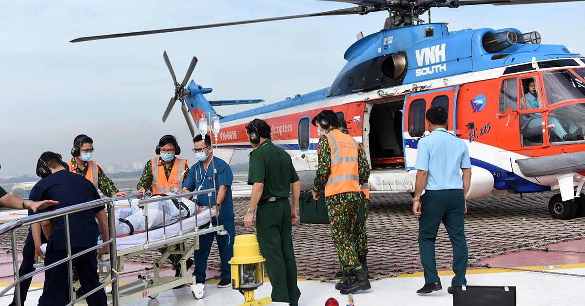 Thứ trưởng Bộ Y tế: Tập trung phát triển cấp cứu đường không, tránh kẹt xe giờ cao điểm