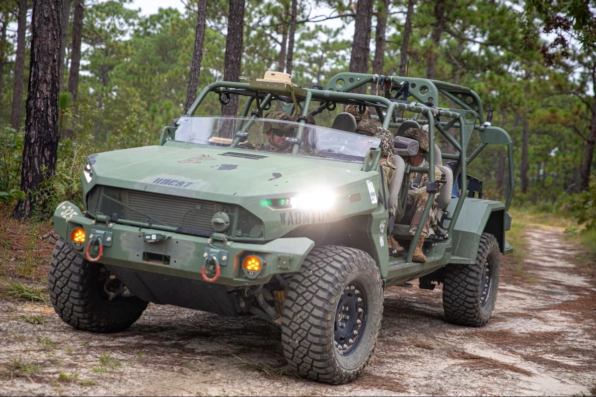 Báo Mỹ: Lầu Năm Góc kêu gọi nhiều hãng ô tô sản xuất vũ khí, có cả Ford