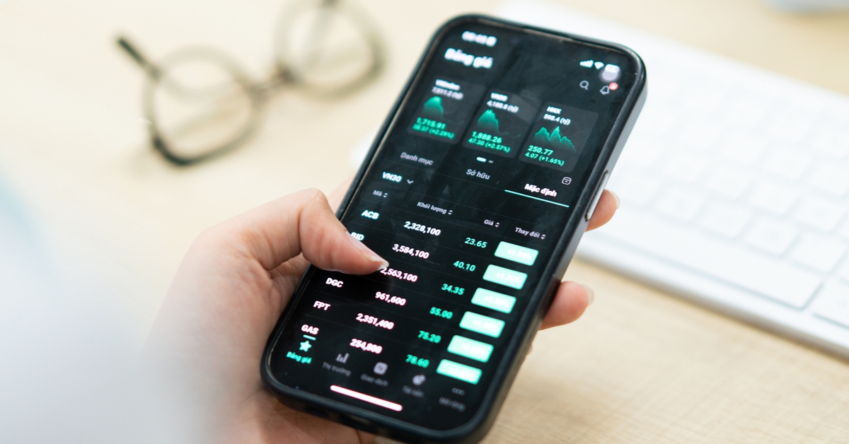 Người trẻ có 5 triệu đồng mỗi tháng: Nên tiết kiệm bao nhiêu, đầu tư ra sao?