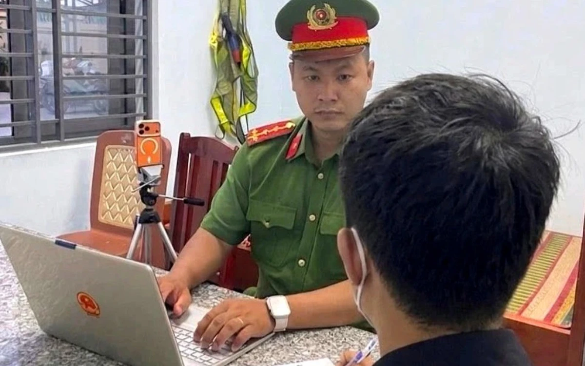 Thanh niên thách thức 'đố anh bắt được em' nói gì khi làm việc với công an?