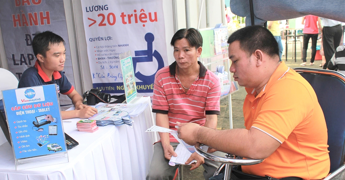 Luật pháp bảo vệ, nhưng thực tế chưa công bằng với người khuyết tật