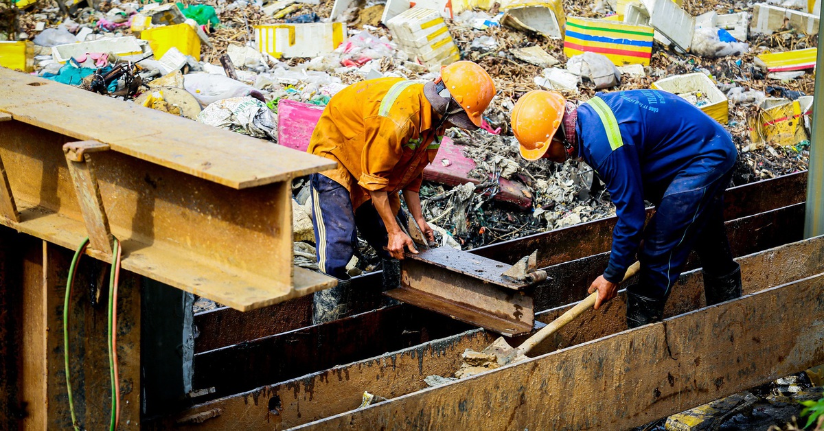 TP.HCM: Lao động trung niên ‘lép vế’ khi doanh nghiệp chuộng người trẻ