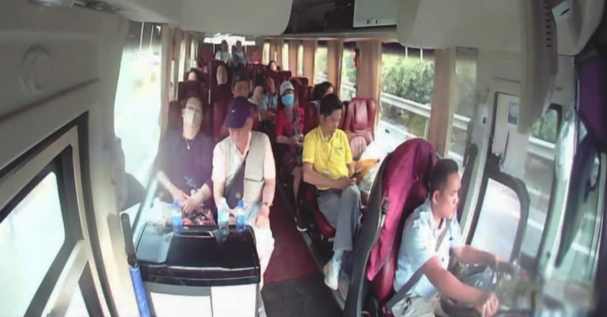 Đi ô tô không có dây đai an toàn, phạt tài xế hay nhà xe?