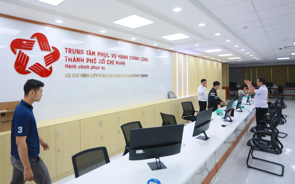 Vì sao chuyển giao thẩm quyền chứng thực giao dịch trước tại 112 phường, xã ở TP.HCM?