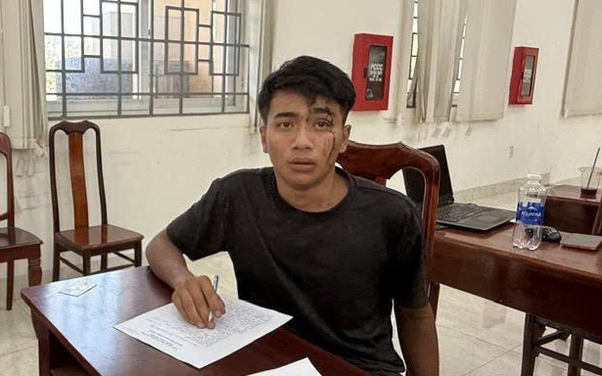 Thanh niên không bằng lái ăn nhậu xong trộm ô tô chạy lòng vòng rồi gây tai nạn