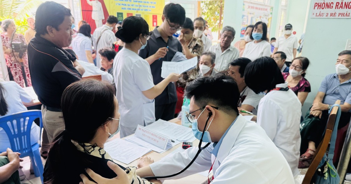 Gần 30.000 người dân TP.HCM khám bệnh miễn phí, phát hiện hơn 64% có vấn đề sức khỏe