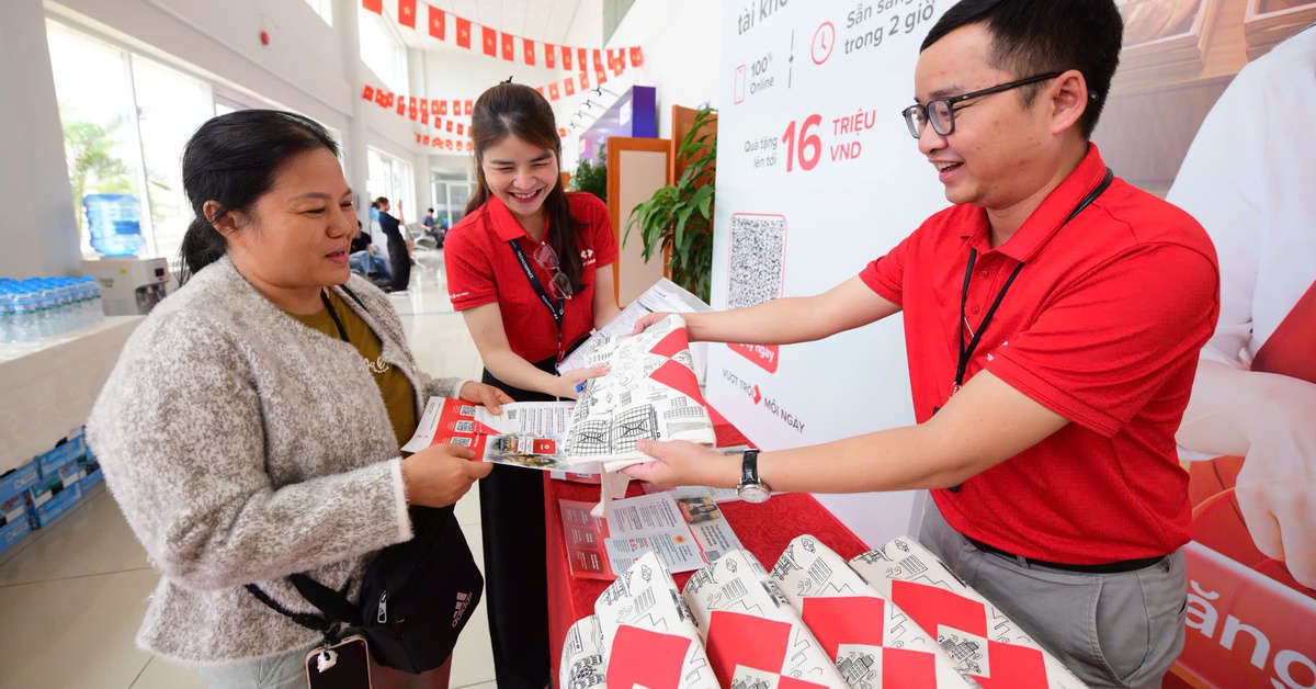 Gần 400 hộ kinh doanh, tiểu thương dự hội thảo về thuế: Hỗ trợ hộ kinh doanh hiểu đúng, làm đúng