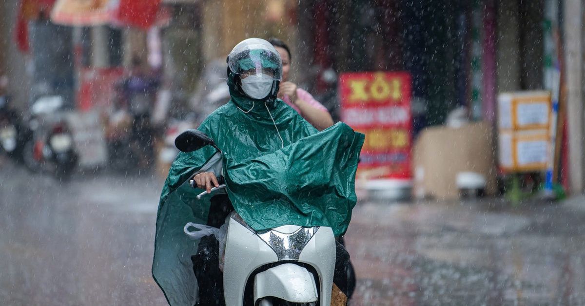 Thời tiết hôm nay 18-4: Bắc Bộ và Bắc Trung Bộ mưa ngày; Nam Bộ nắng nóng, chiều mưa dông vài nơi