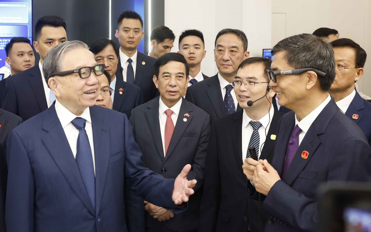 Tổng Bí thư, Chủ tịch nước Tô Lâm thăm Trung tâm Hợp tác đổi mới trí tuệ nhân tạo Trung Quốc - ASEAN