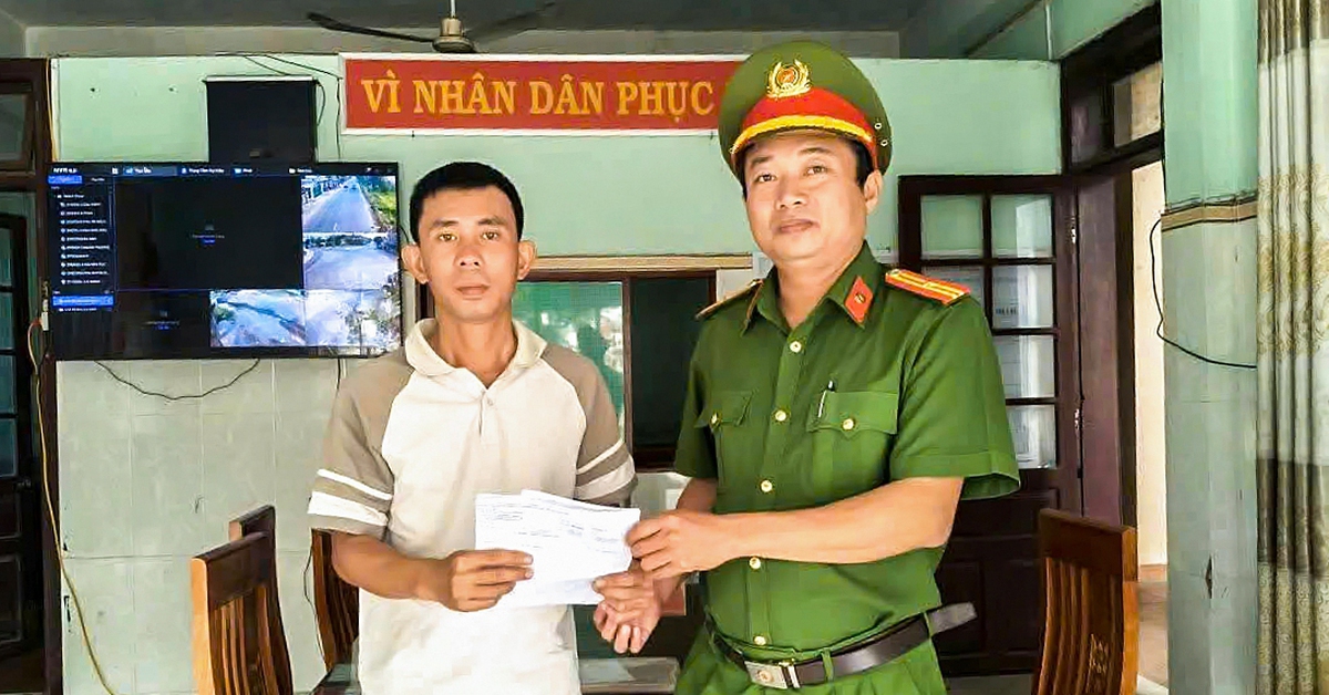 Người đàn ông ở Đà Nẵng trả lại 1,2 tỉ đồng cho người chuyển nhầm