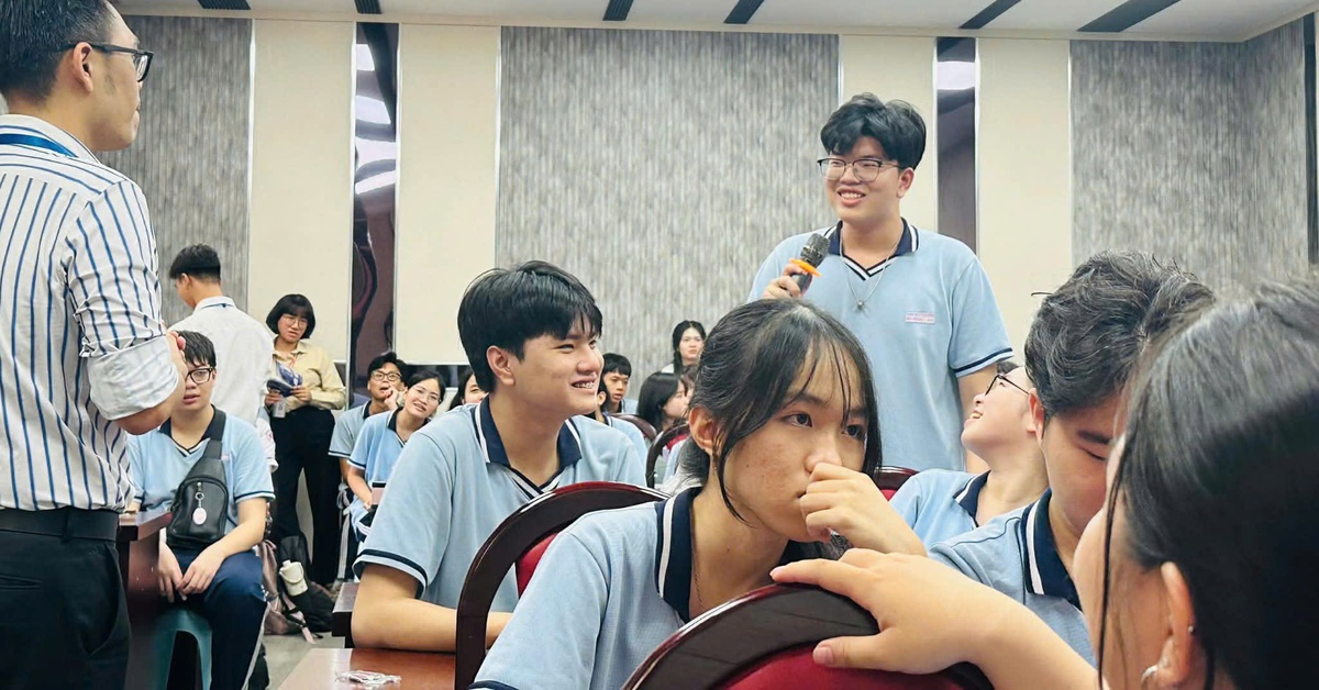 Tham quan đại học: Trải nghiệm thực tế giúp học sinh bớt mơ hồ chọn nghề