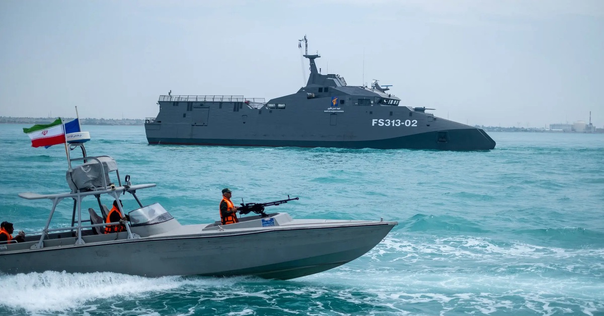 'Hạm đội muỗi' Iran: 'Bóng ma' tại eo biển Hormuz