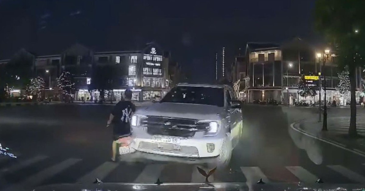 Người đàn ông nổ súng sau va chạm giao thông ở khu đô thị