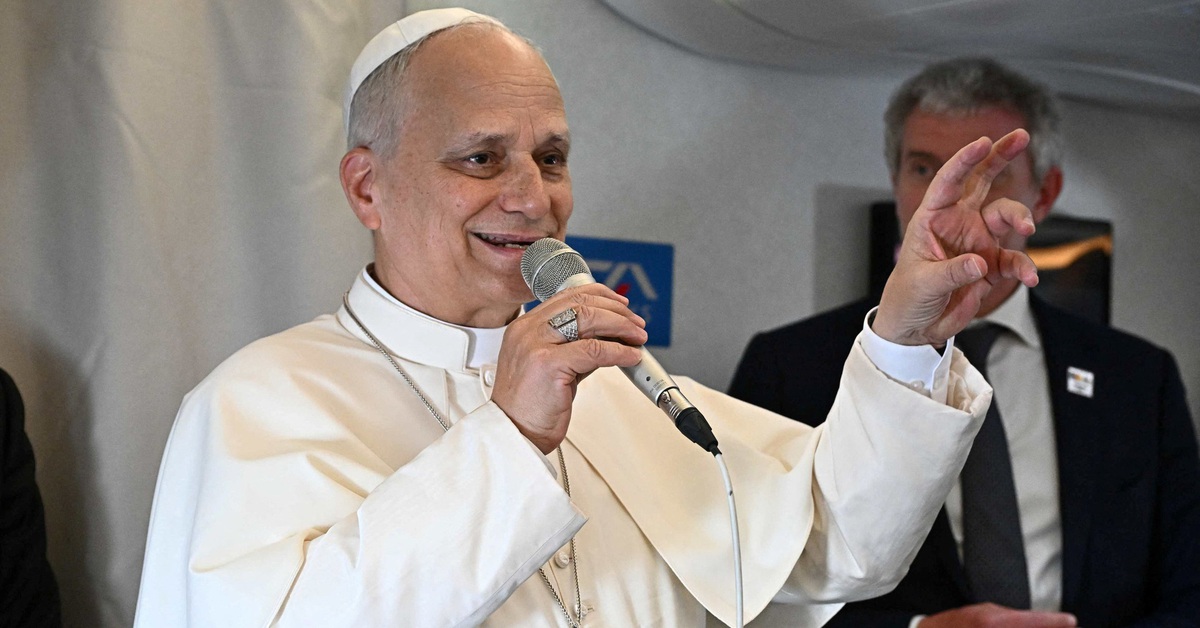 Giáo hoàng Leo XIV giải thích về căng thẳng với ông Trump