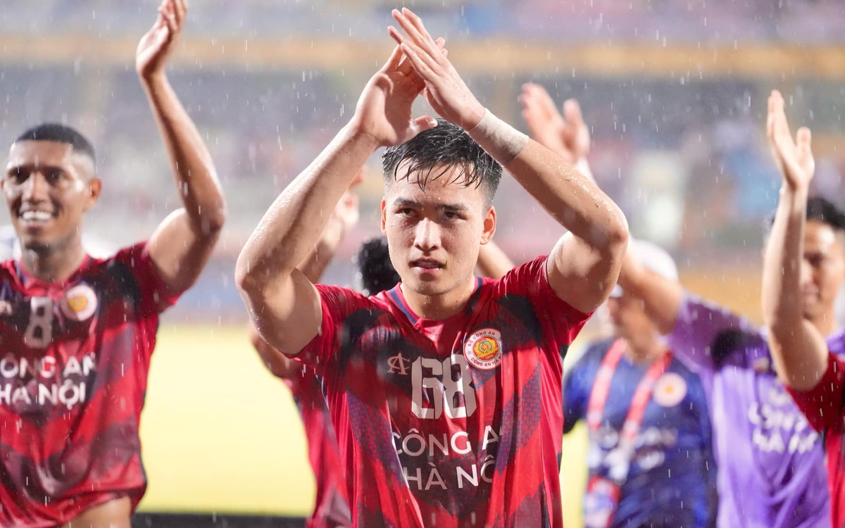 CLB Công An Hà Nội gia hạn hợp đồng với Bùi Hoàng Việt Anh