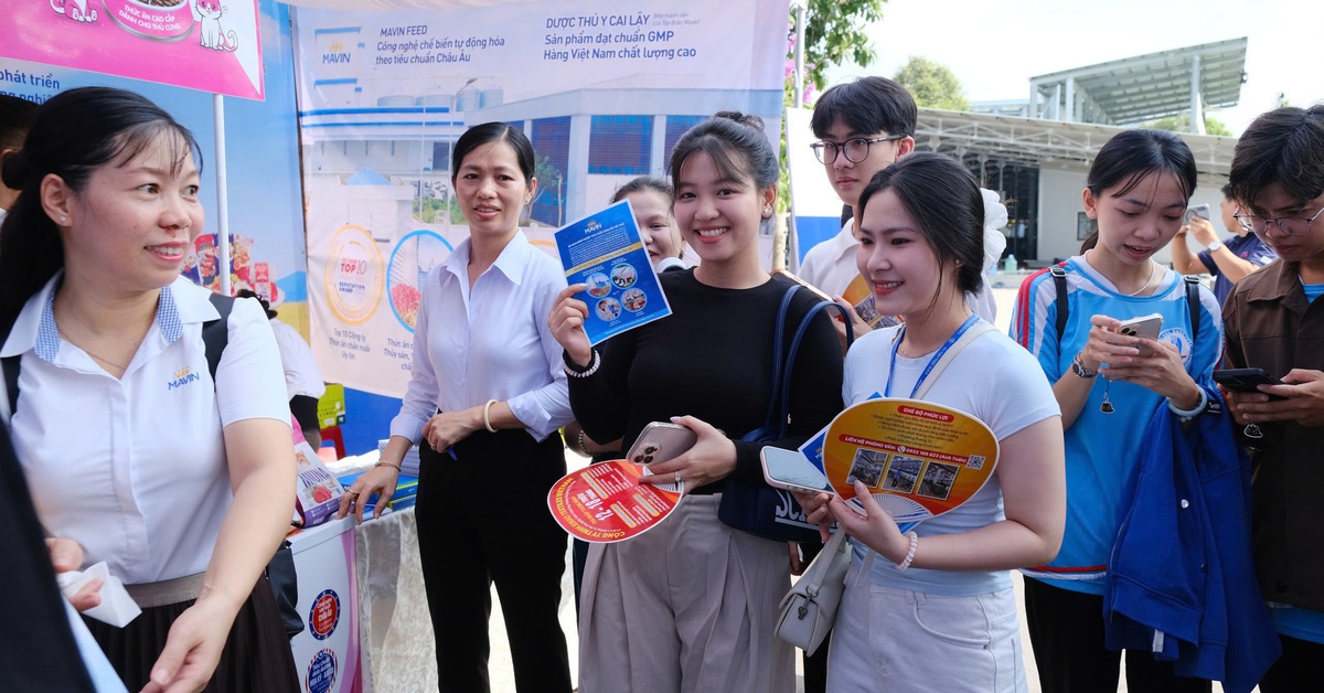 Gần 3.000 cơ hội việc làm chờ đón sinh viên Đồng Tháp