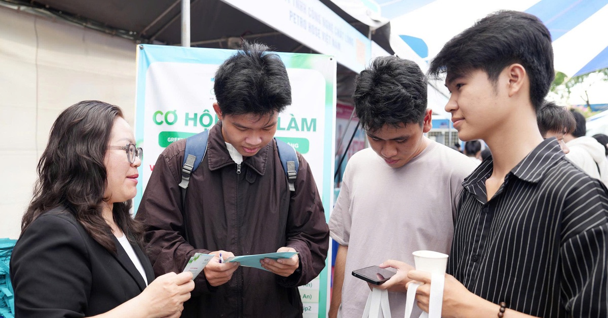 Hơn 1.600 cơ hội việc làm cho sinh viên sắp ra trường tại TP.HCM