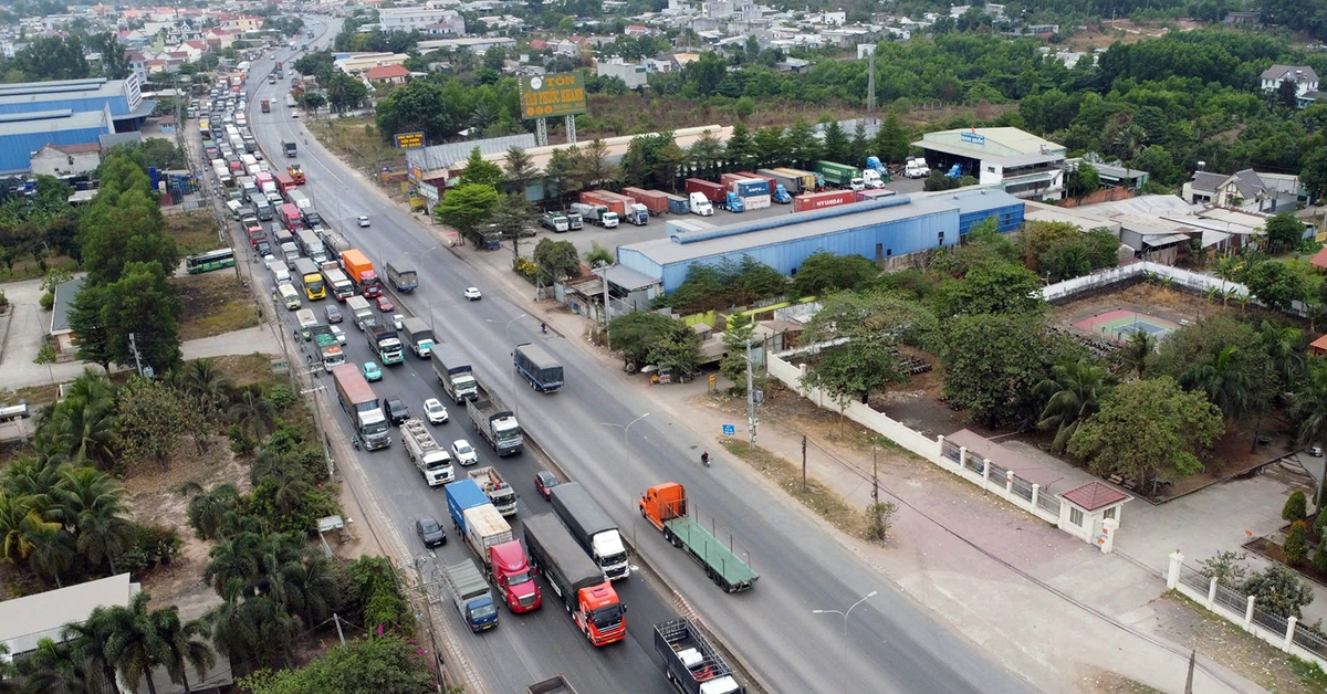 Sửa chữa quốc lộ 51 gây ùn tắc: Chủ tịch Đồng Nai yêu cầu khẩn trương khắc phục